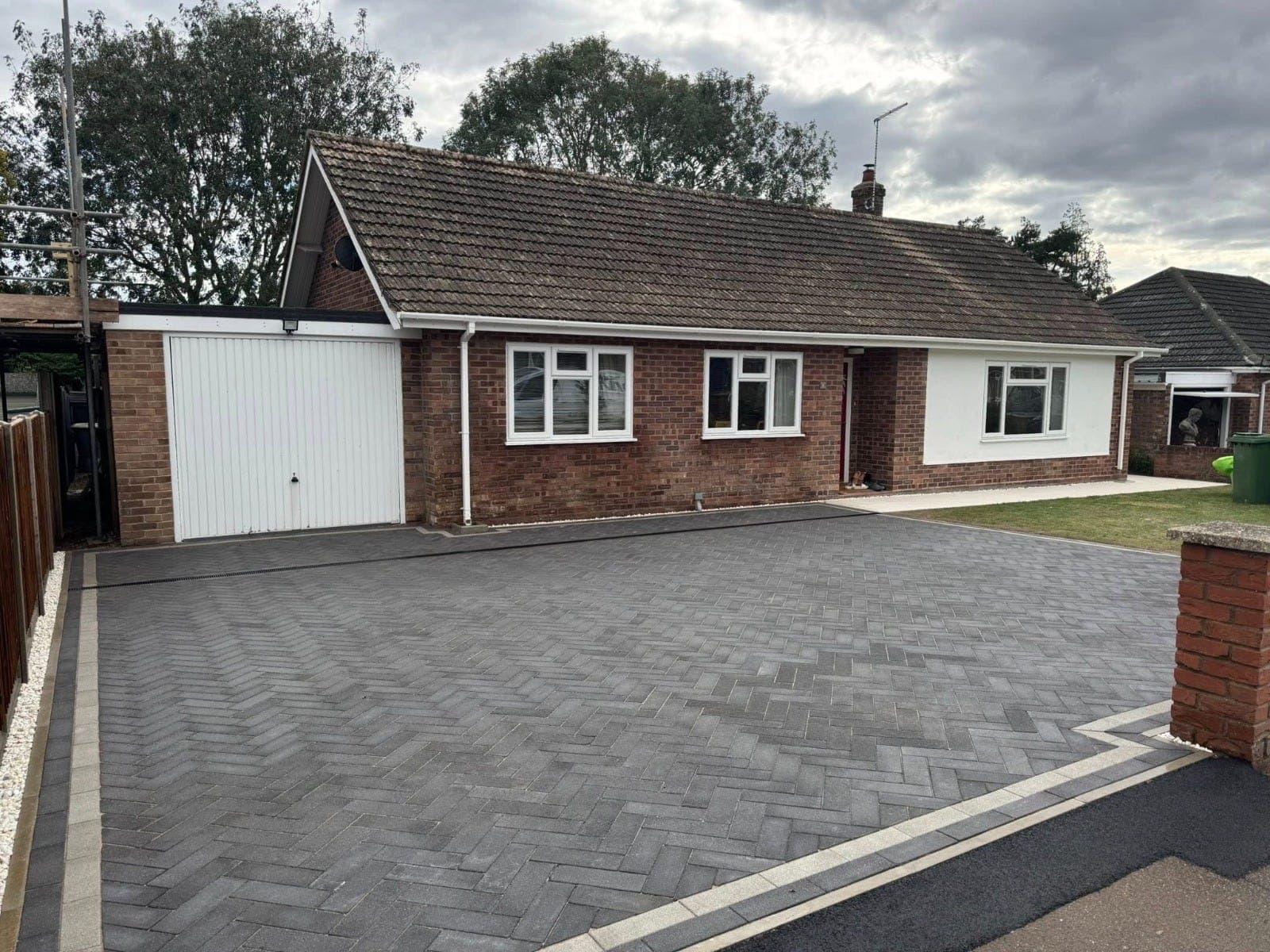 Driveways & Paving detail